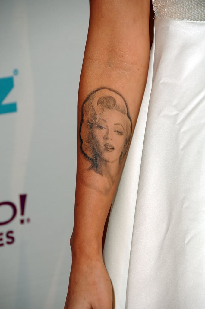 Татуировка Мэрилин Монро на руке Меган Фокс