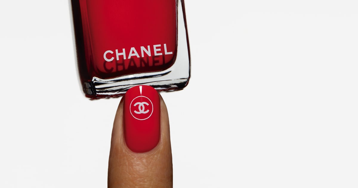 Теперь вы можете получить ногти с логотипом Chanel