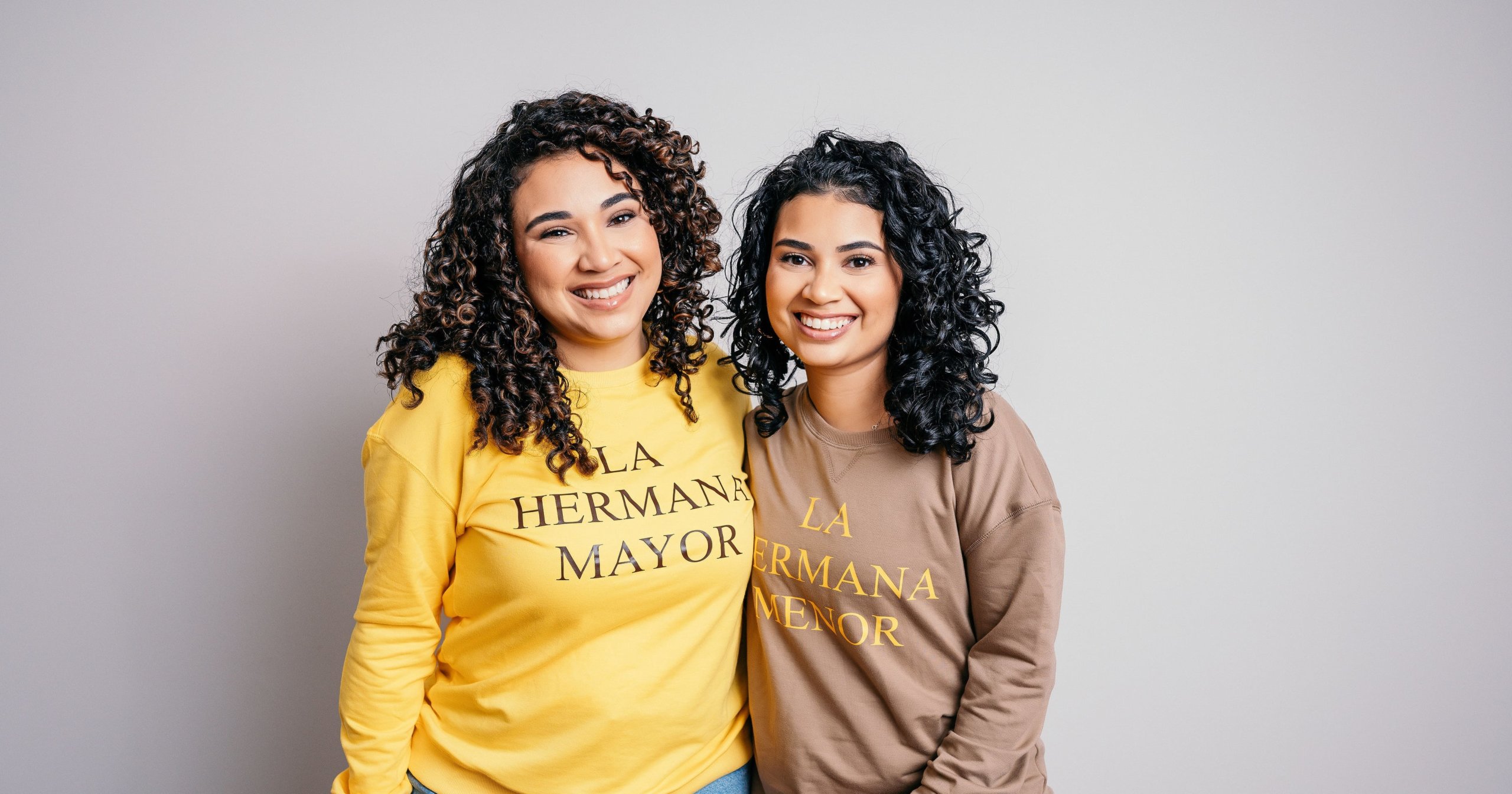 Две доминиканские сестры, создавшие бренд Ocoa Curly Hair