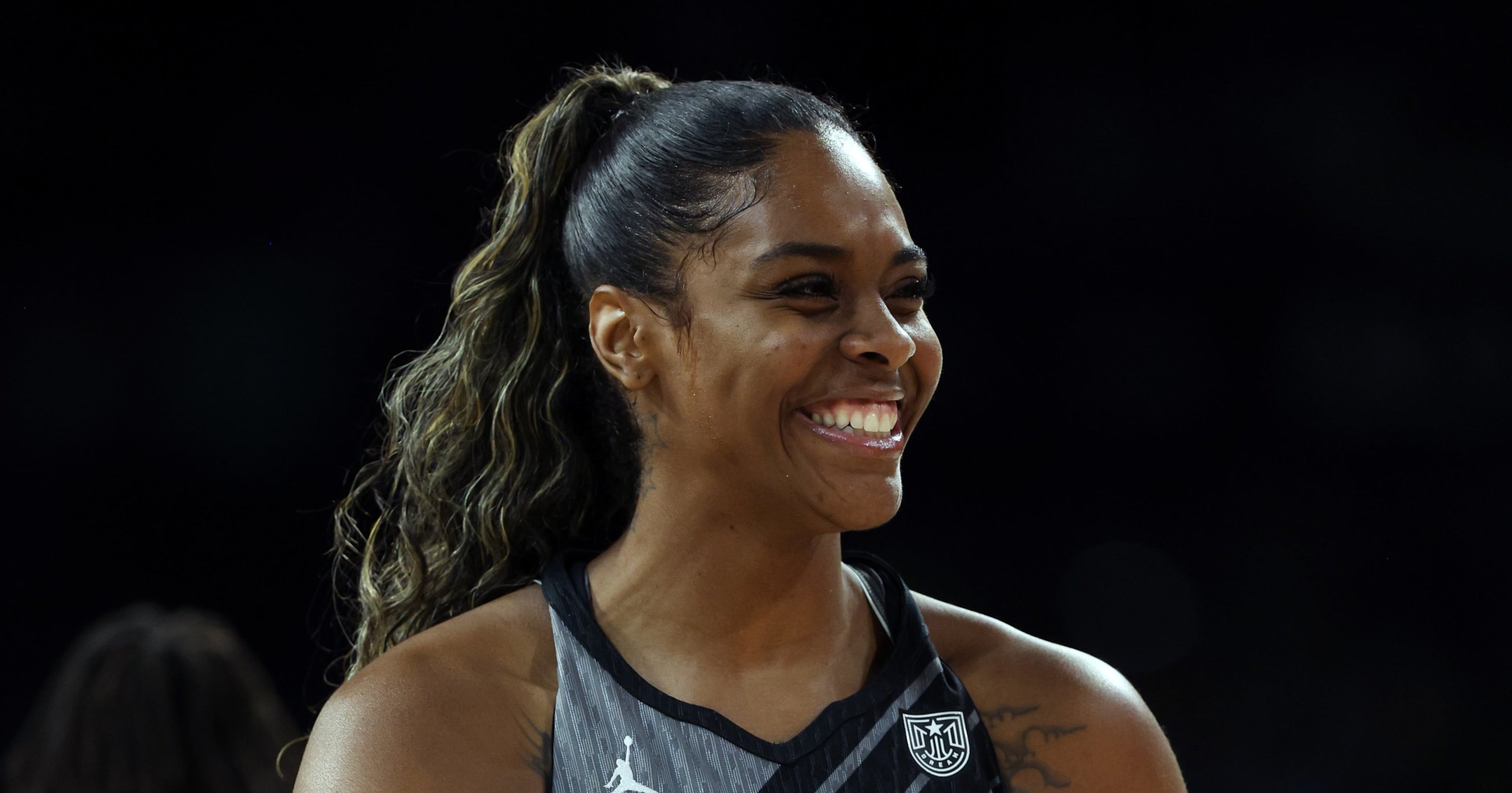 WNBA объявляет о партнерстве с брендом средств по уходу за волосами Mielle