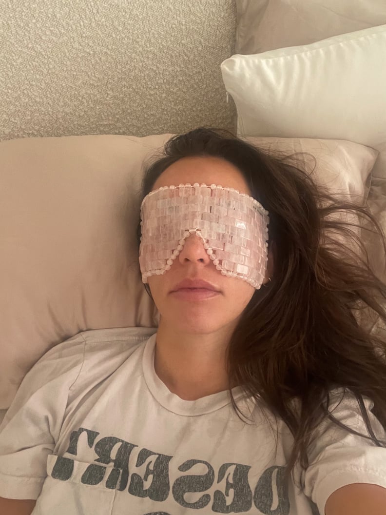 Обзор редактора Beauty Pie Reviving Rose Quartz Eye Mask